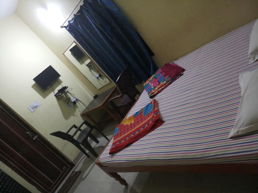 Sunrise Guest House Bhubaneswar Esterno foto